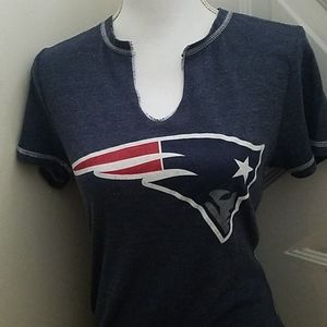 NFL Patriots Top($10+4.99 shipping)
